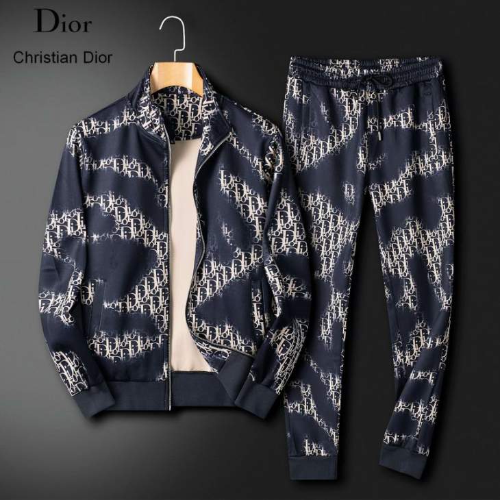 Picture of Dior Sweater Suits _SKUDiorM-4XL24cr10938583
